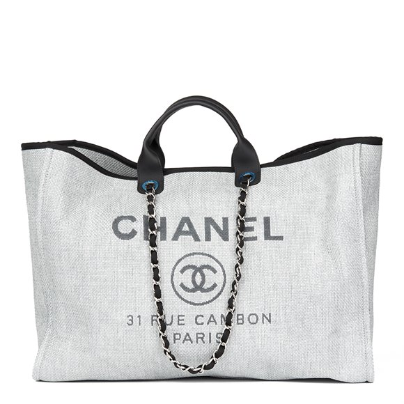 Chanel Small Urban Spirit Backpack 2016 HB1364 | Second Hand Handbags
